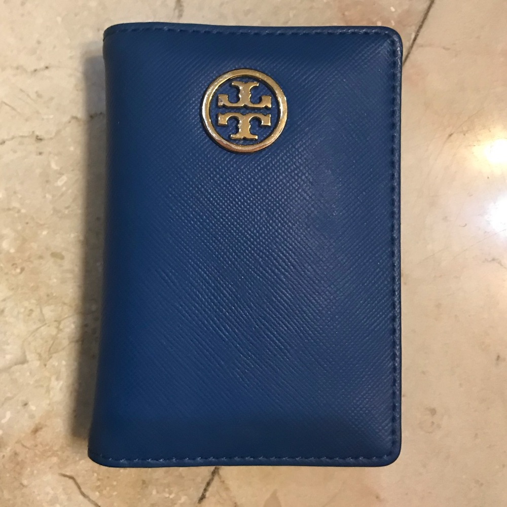 Tory Burch Robinson Transit Pass Holder